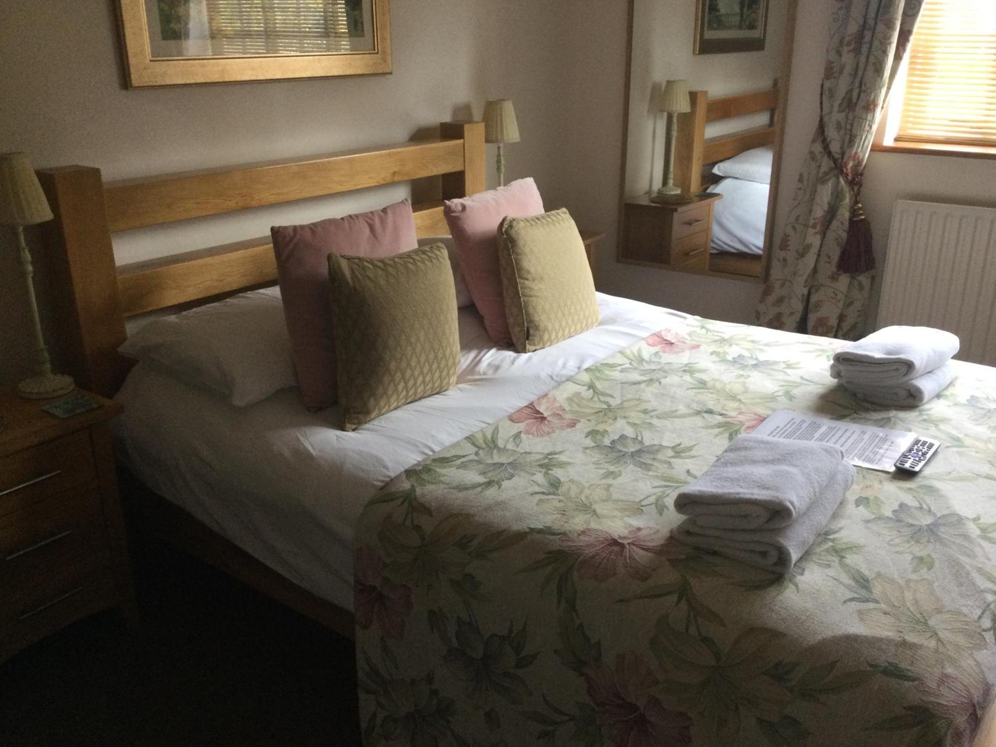 Auplands En-Suite Rooms Lymington Esterno foto