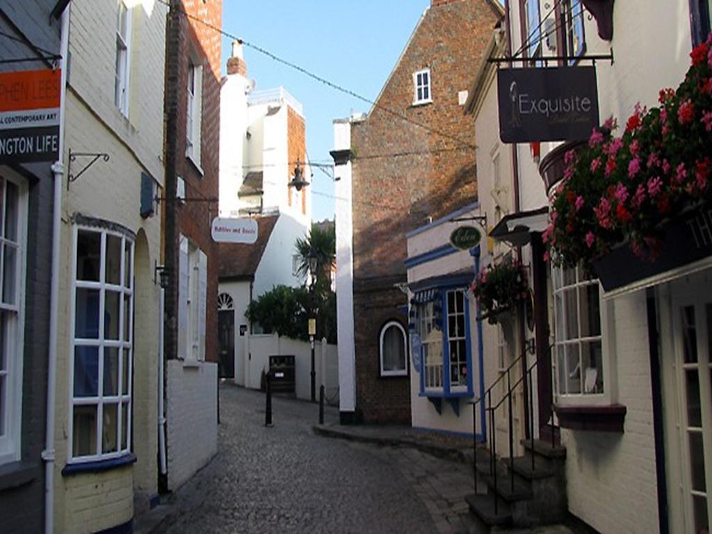 Auplands En-Suite Rooms Lymington Esterno foto